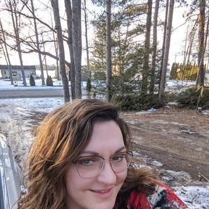 Meet your Posher, Becky